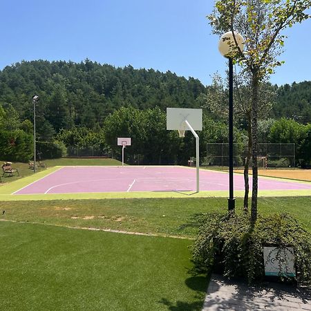 Camping Riera Merles Borredá Exterior photo